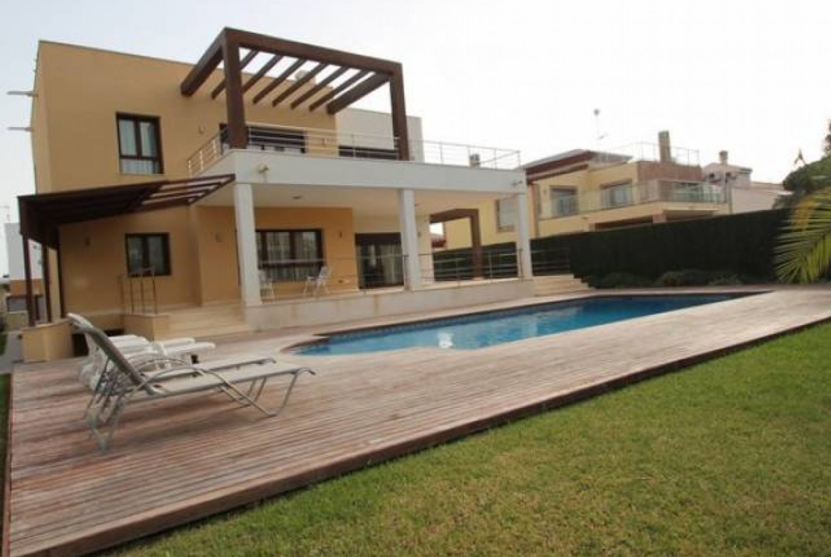 5 bedroom Detached Villa in Orihuela Costa