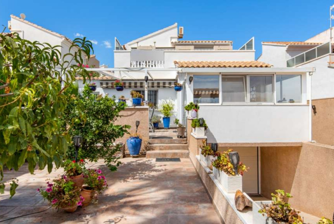 4 bedroom Detached Villa in Orihuela Costa